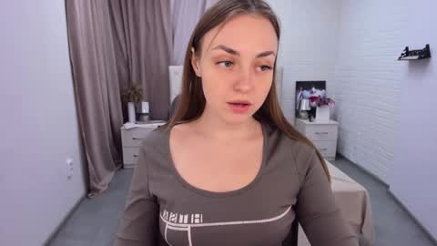 Snapshot of jessicalime chatting on December 28, 7:00 am JESSICA online show from December 28, 7:00 am