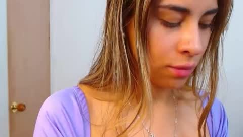 jessicarabbit4 online show from March 8, 2:55 am