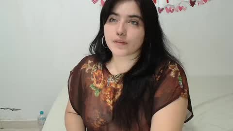 jessicared18 online show from February 17, 10:40 am