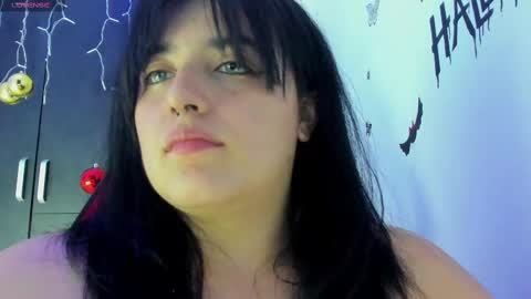 jessicared18 online show from December 11, 11:10 pm