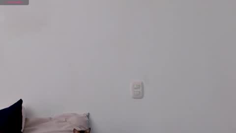 jessicared18 online show from December 13, 4:16 pm