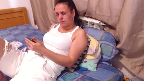 jessiestar3 online show from June 5, 9:42 pm