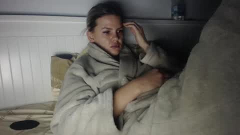 jessieryan online show from February 6, 4:38 am