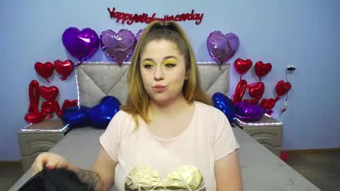 Jess online show from February 20, 7:12 am