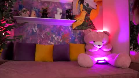 Jessie online show from April 22, 5:14 am