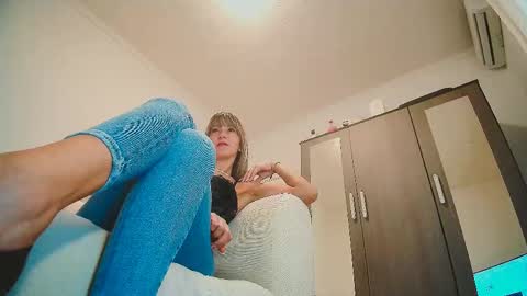 jesy online show from October 13, 7:54 am