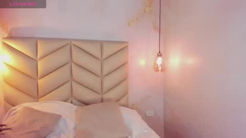 Jessica online show from September 13, 8:00 pm