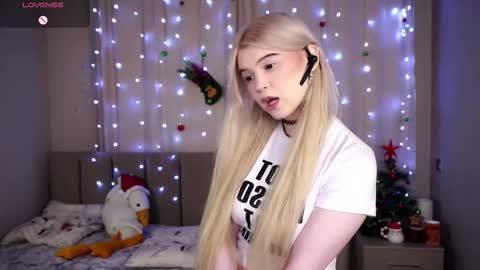 Daryl online show from December 14, 8:04 pm