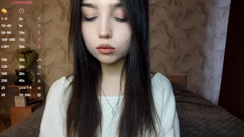 I am Gina ntmu Lets hit 10 Thumbs Up together online show from April 5, 1:30 pm