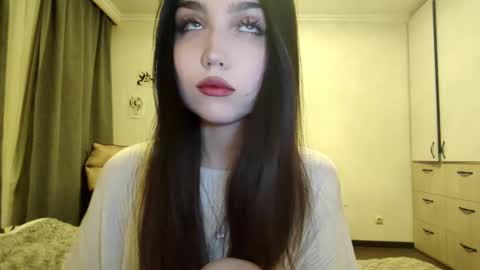 I am Gina ntmu Lets hit 10 Thumbs Up together online show from February 21, 2:53 pm