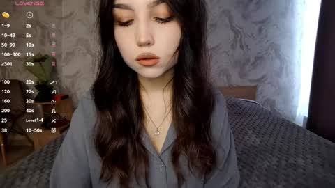 I am Gina ntmu Lets hit 10 Thumbs Up together online show from April 17, 6:38 am