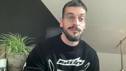 JEUNEMEK007 online show from February 23, 7:05 pm