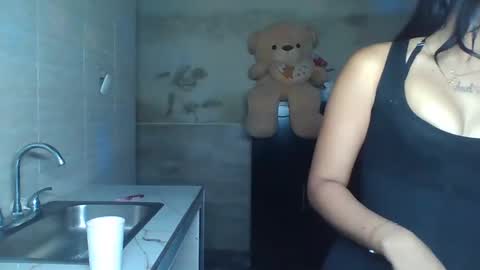 Snapshot of jewel_diamons chatting on October 2, 1:15 am jewel_diamons online show from October 2, 1:15 am