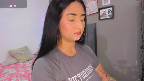 Snapshot of jhacky_sweet chatting on March 11, 10:31 pm jhackelin  My independent account online show from March 11, 10:31 pm