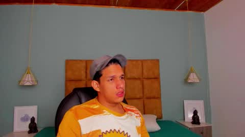 Jheider R. online show from September 15, 1:01 pm