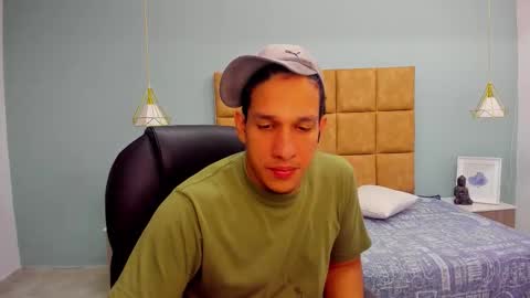 Jheider R. online show from September 21, 12:31 pm