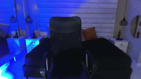 John Bear.... online show from January 7, 5:29 pm