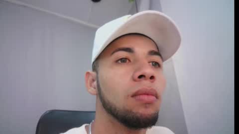 jhon_malo online show from March 3, 4:25 am