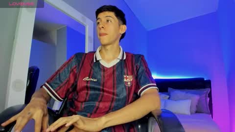 Jhon online show from December 2, 2:26 pm