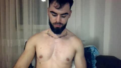 Here are Jhon and Tomy online show from October 30, 9:48 pm