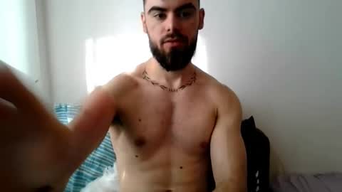 Here are Jhon and Tomy online show from October 29, 12:51 pm