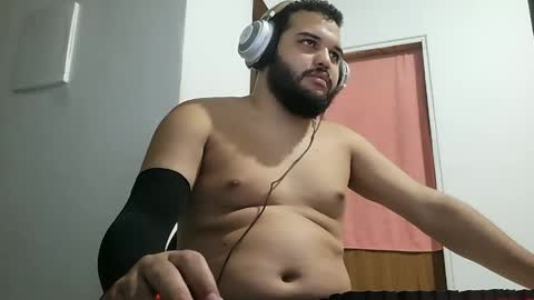 jhonizin online show from April 20, 3:42 am