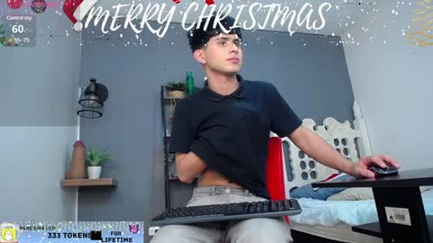 JHONNATHAN online show from December 24, 1:06 pm