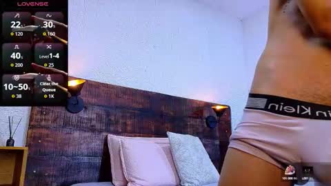 jhosuavega online show from October 25, 1:39 am