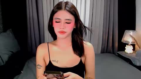 julie online show from October 17, 5:00 am