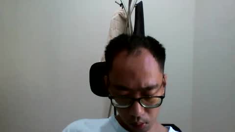 Alex online show from January 1, 1:04 am