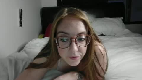 jilliangiselle online show from June 21, 4:19 am
