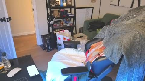 jimmygotya online show from April 5, 12:57 pm