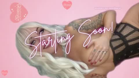 jinxy loves online show from October 31, 9:37 pm