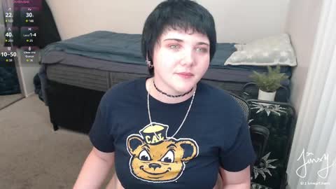 jinxyfawn online show from June 5, 5:35 am