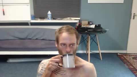 JamesJan van Rebel online show from March 6, 1:04 am