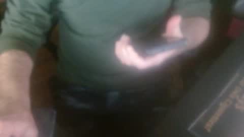 me online show from December 5, 8:38 pm