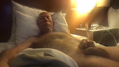 jlk7777 online show from March 12, 1:19 pm