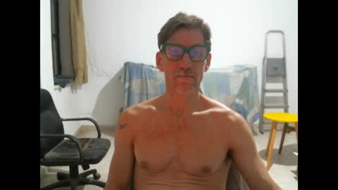 jlmbud online show from January 5, 12:31 am