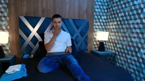  Joao online show from April 6, 9:05 pm