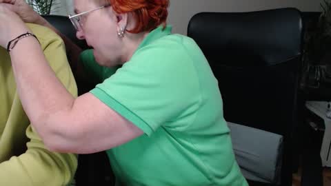 Joanna and Greg online show from November 7, 10:29 am