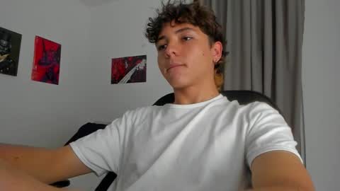 Snapshot of joe23___ chatting on September 26, 5:26 am Joe online show from September 26, 5:26 am