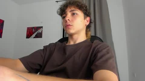 Snapshot of joe23___ chatting on October 10, 5:02 am Joe online show from October 10, 5:02 am