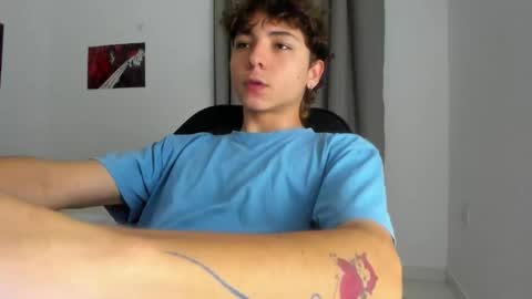 Snapshot of joe23___ chatting on October 1, 3:49 am Joe online show from October 1, 3:49 am