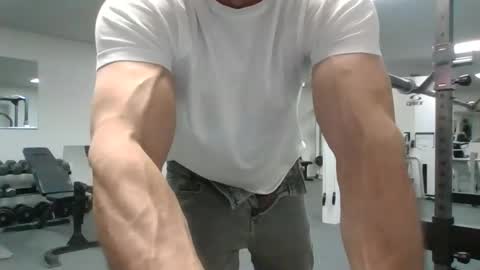 joe_smith5679 online show from April 20, 8:12 pm