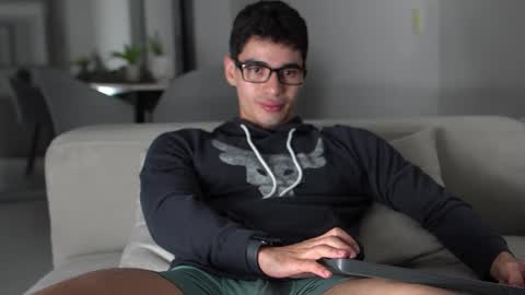 joe_steel1 online show from December 29, 1:02 am