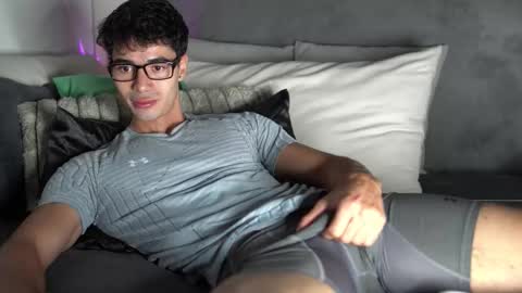 joe_steel1 online show from March 19, 10:47 pm