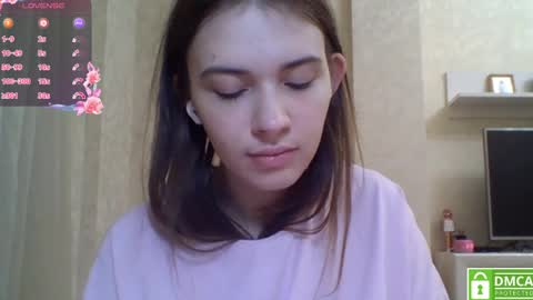 Jennifer online show from May 17, 6:06 pm