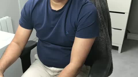 Snapshot of joeshades21 chatting on March 10, 1:32 pm joeshades21 online show from March 10, 1:32 pm