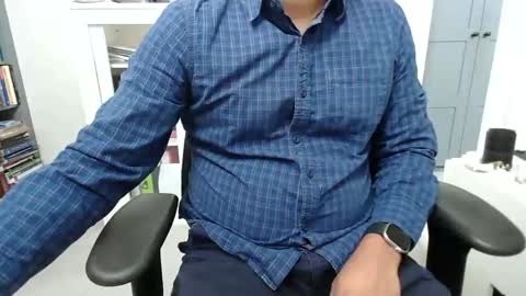 joeshades online show from April 20, 8:17 am