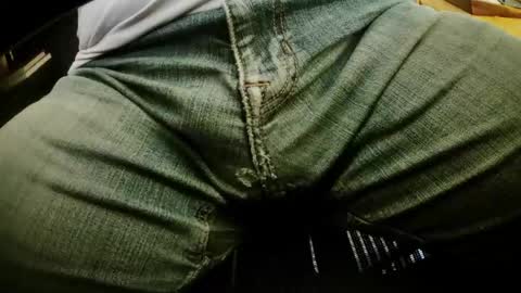 joeystr0ker online show from April 18, 10:10 pm